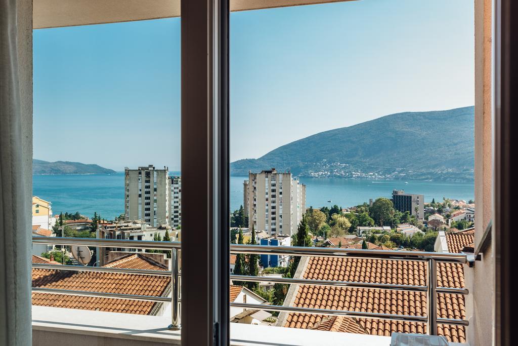 Apartments Anastasija Herceg Novi Eksteriør billede